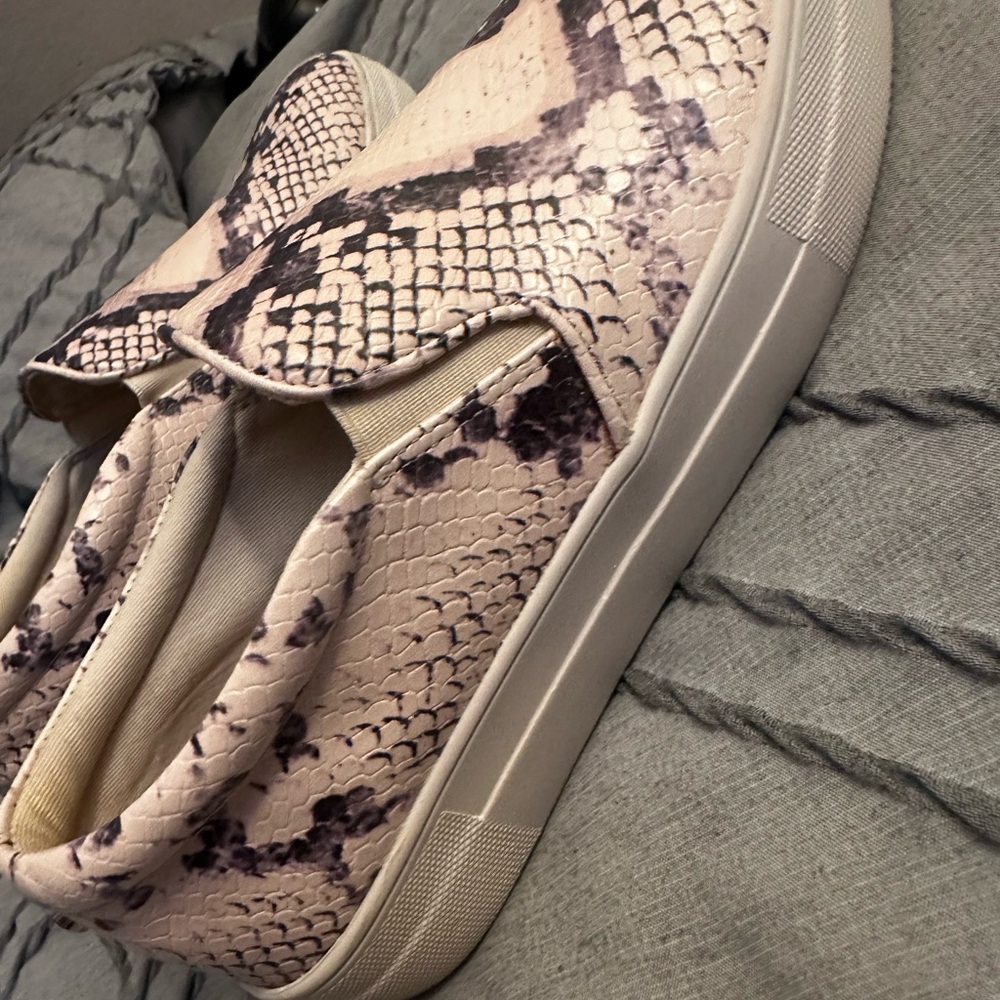 Steve Madden Pink and Black Snake Print Sneakers - Picture 13 of 13